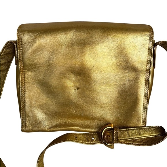 Medium Flamenco purse in laminated lambskin Gold - LOEWE USA  Gold Lambskin Loewe